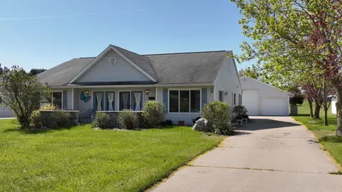 1239 Clubhouse Drive, Lake Isabella MI 48893 photo 1