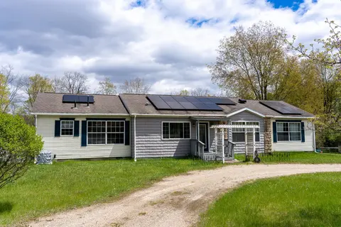 464 N Rolland Road, Weidman MI 48893 photo 3