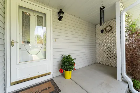 1604 E Gaylord Street, Mount Pleasant MI 48858 photo 3