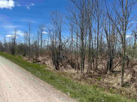 KNA Surfwood Drive, Standish MI 48658 photo 2