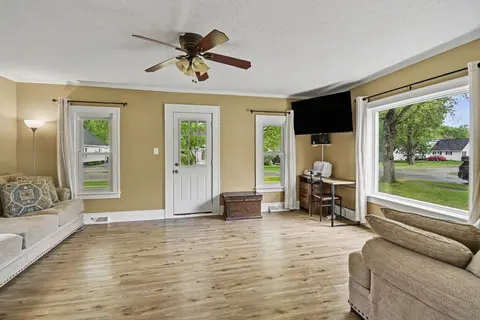 601 N Arcade Street, Gladwin MI 48624 photo 4
