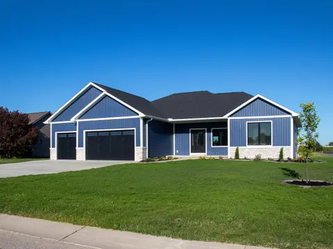 2816 W Crossroads Drive # 9, Bay City MI 48706-2397 photo 3