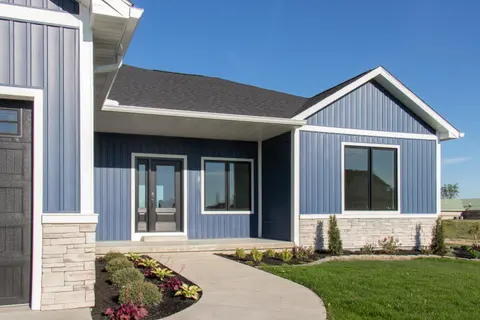 2816 W Crossroads Drive # 9, Bay City MI 48706-2397 photo 4