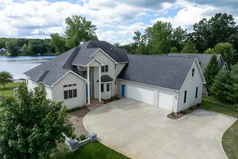 1107 Bundy Drive, Lake Isabella MI 48893 photo 1