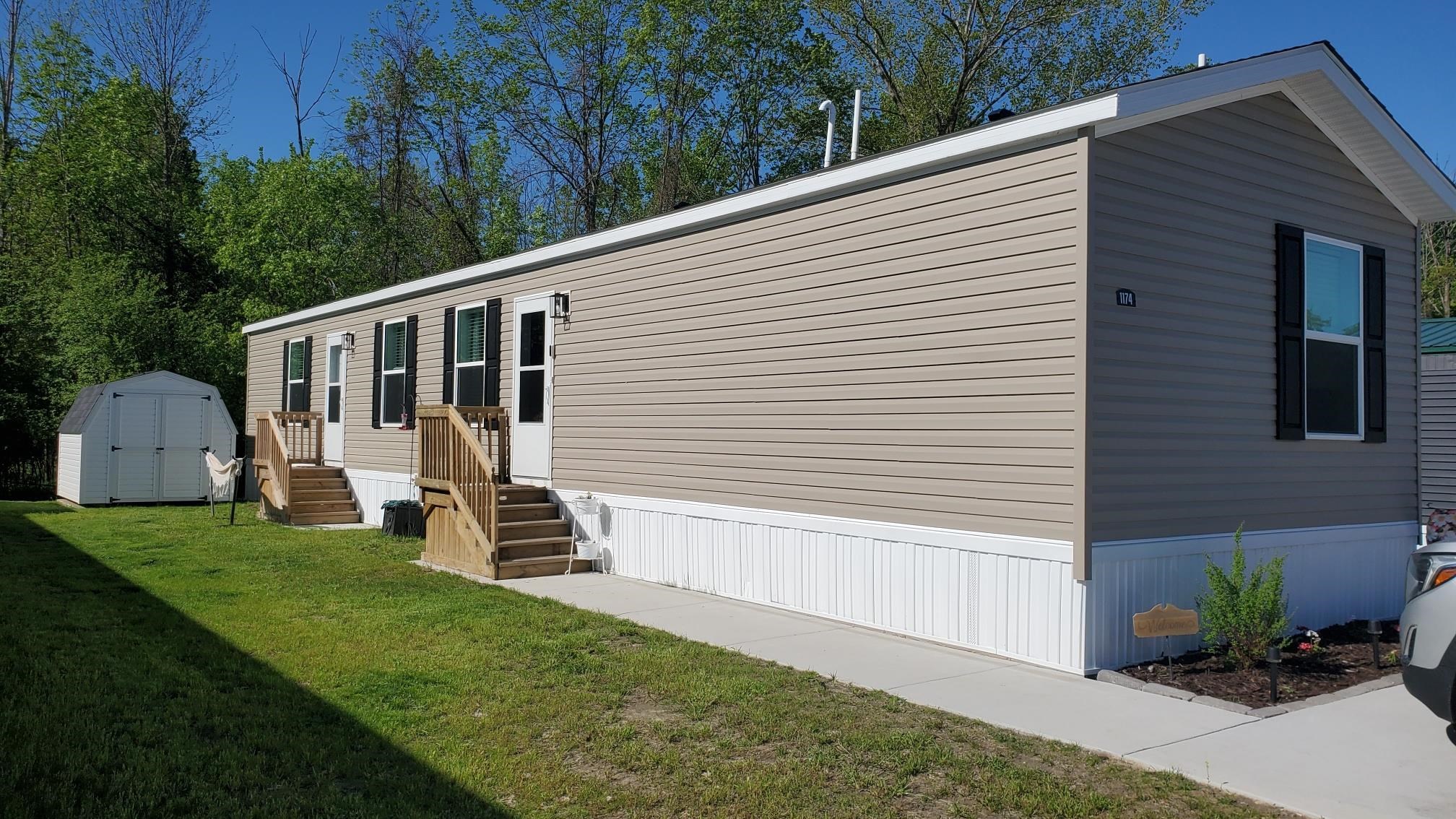 1174 Ironstone Drive, Mount Pleasant MI 48858 photo 1