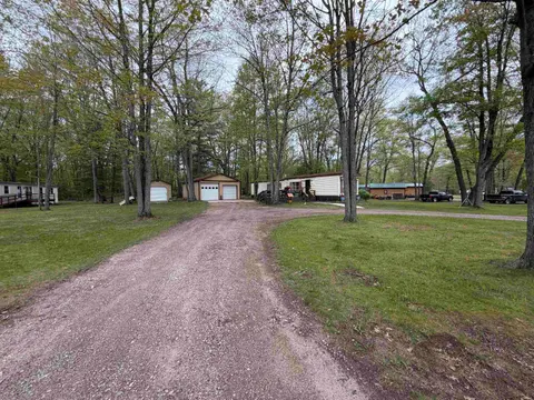 2245 Edgewood, Farwell MI 48622 photo 2