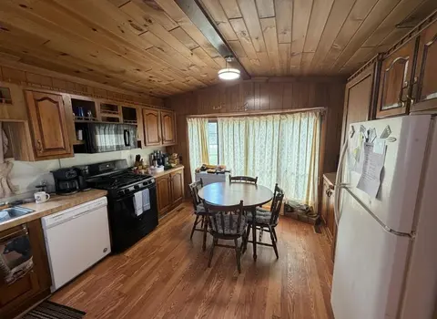 2245 Edgewood, Farwell MI 48622 photo 5
