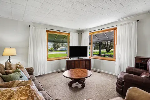 1921 N Huron Road, Tawas City MI 48763 photo 5