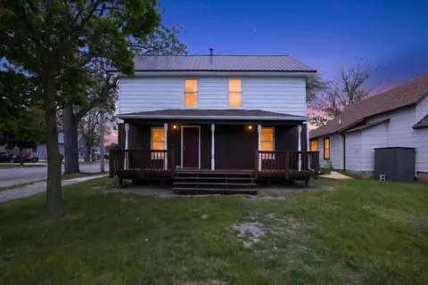 301 Gratiot Avenue, Alma MI 48801 photo 1
