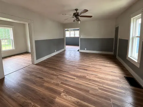 125 N Chippewa, Shepherd MI 48883 photo 2