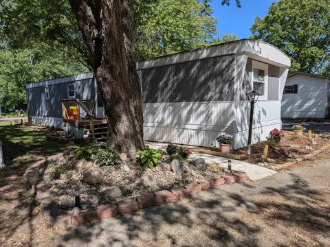 315 Linwood Avenue # 9, Alma MI 48801 home for sale