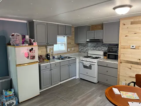 315 Linwood Avenue # 9, Alma MI 48801 photo 5