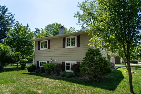 1410 Andre Avenue, Mount Pleasant MI 48858 photo 2