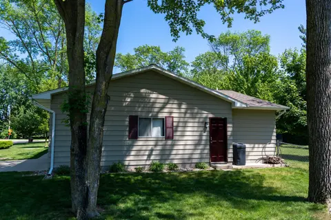 1410 Andre Avenue, Mount Pleasant MI 48858 photo 5