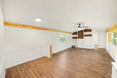 2457 E Ludington Drive, Clare MI 48617 photo 5