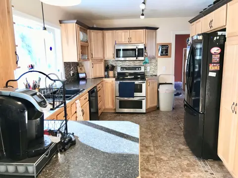 700 & 702 E Remus Road, Mount Pleasant MI 48858 photo 2
