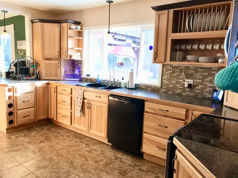 700 & 702 E Remus Road, Mount Pleasant MI 48858 photo 4