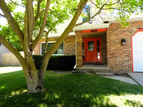 1191 N Frost Drive # 26, Saginaw MI 48638 photo 3