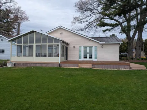 488 N Huron Road # 3, Au Gres MI 48703 photo 1