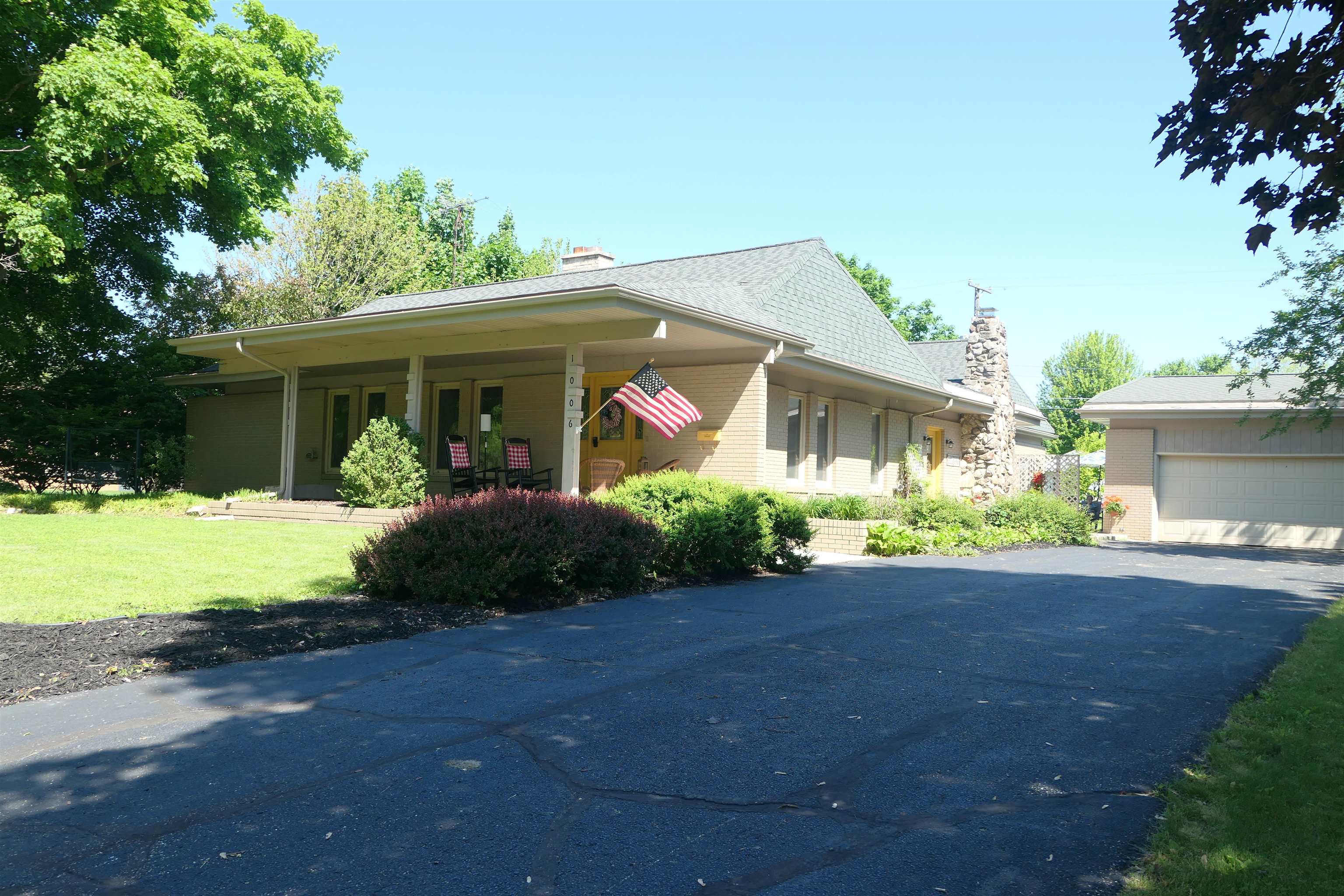 1006 Falkirk Road, Alma MI 48801 photo 1