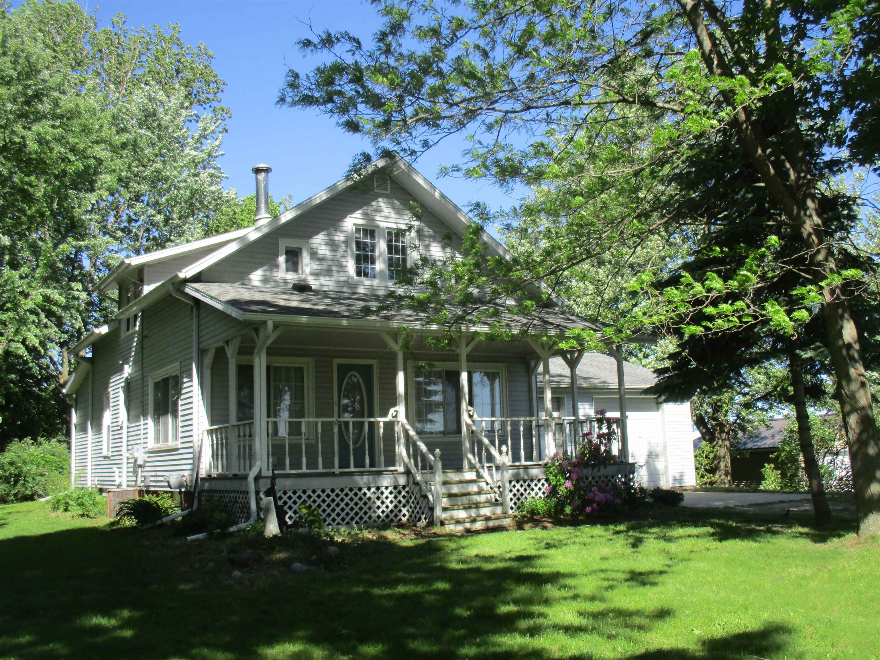621 Wright Street, Breckenridge MI 48615 photo 1