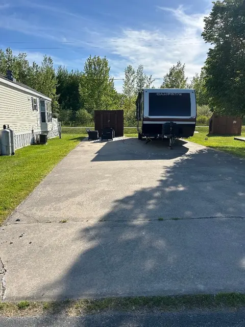 3675 E Michigan Avenue, Au Gres MI 48703-9795 photo 2
