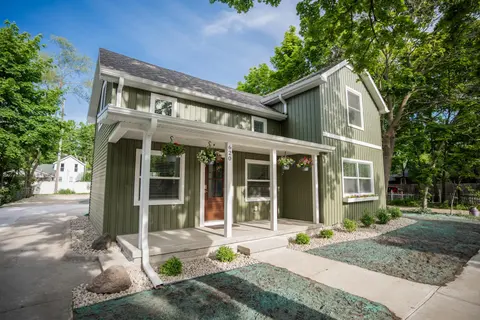 620 S Lansing Street, Mount Pleasant MI 48858 photo 1