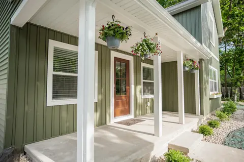 620 S Lansing Street, Mount Pleasant MI 48858 photo 4