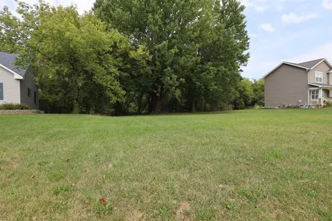 311 Red Maple Lane, Shepherd MI 48883 photo 3