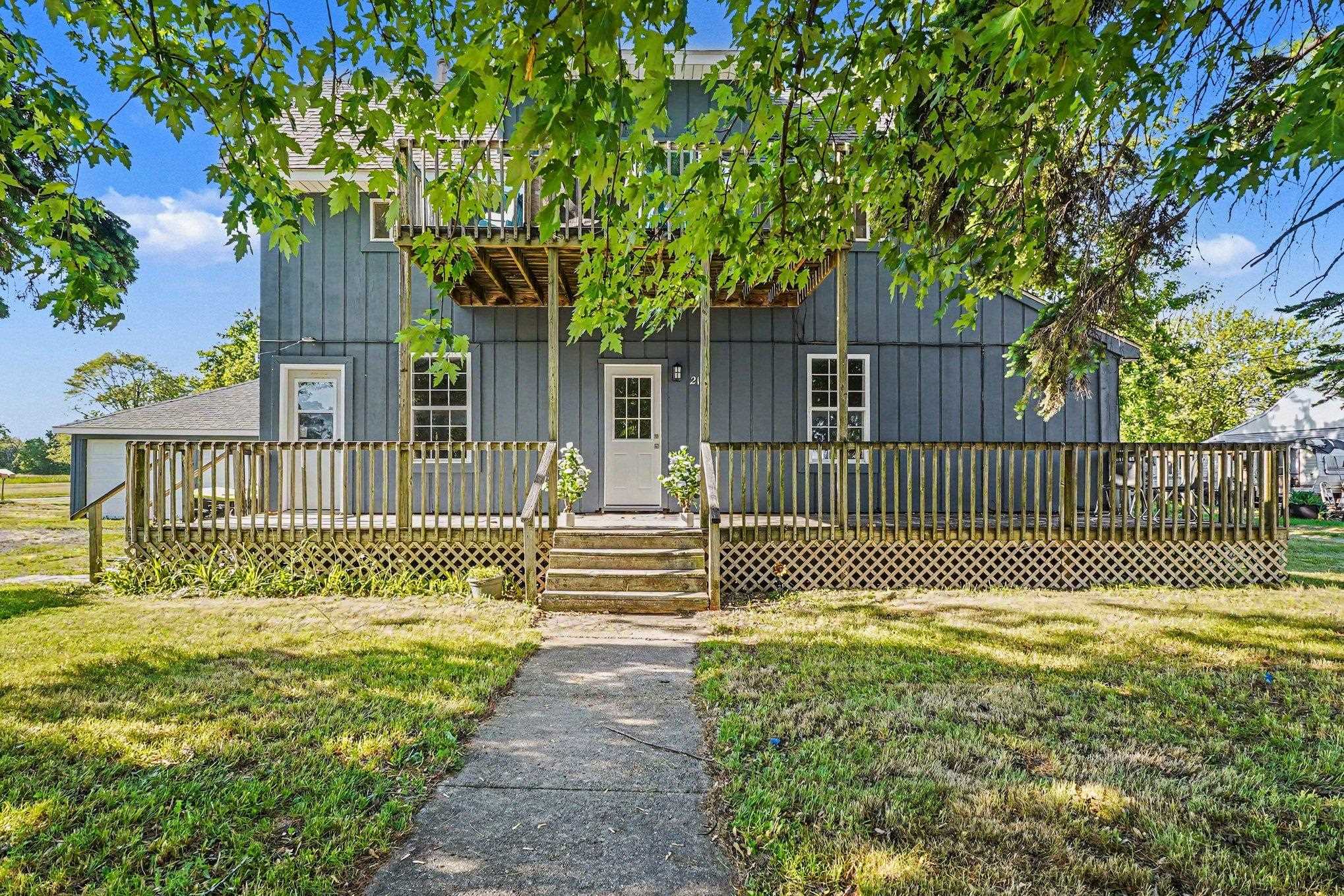 214 W 2nd Street, Pinconning MI 48650 photo 1