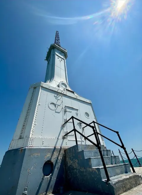 00 Gravelly Shoal Lighthouse, Saginaw MI 48703 photo 3