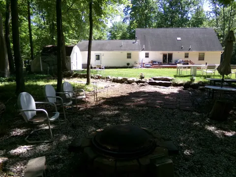 2341 E Cherrywood Drive, Midland MI 48640 photo 3