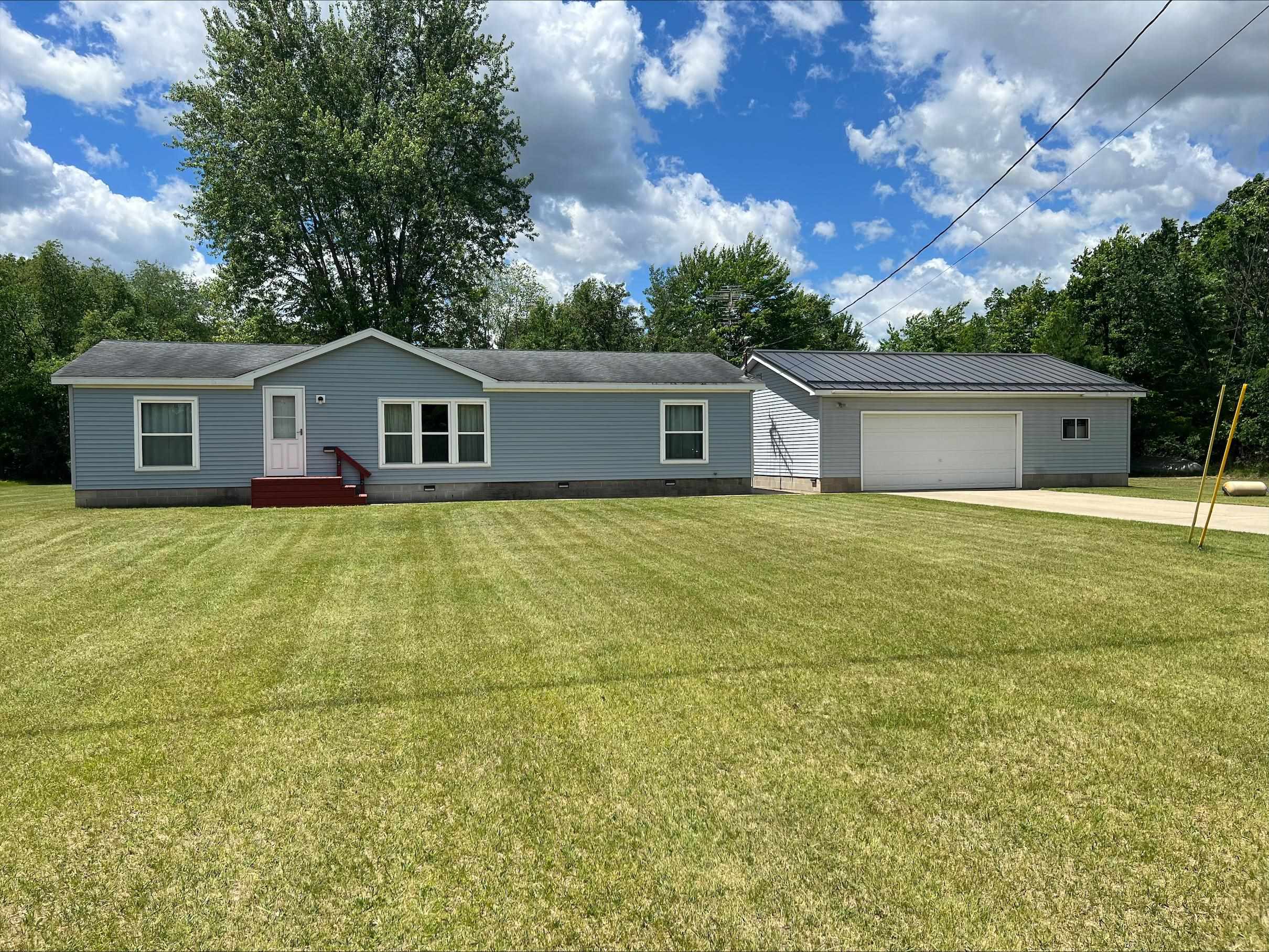 3333 N Ferris Road, Sumner MI 48889 photo 1