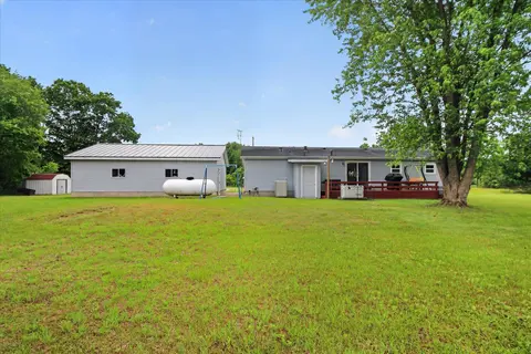 3333 N Ferris Road, Sumner MI 48889 photo 2