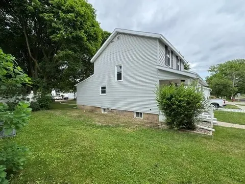 1004 S Kinney Avenue, Mount Pleasant MI 48858 photo 3