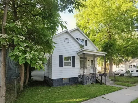 807 E North Union Street, Bay City MI 48706 photo 1