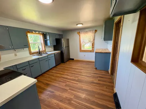 4275 N Vandecar Road, Weidman MI 48893 photo 5