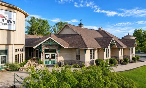 506 W Broadway, Mount Pleasant MI 48858 photo 4