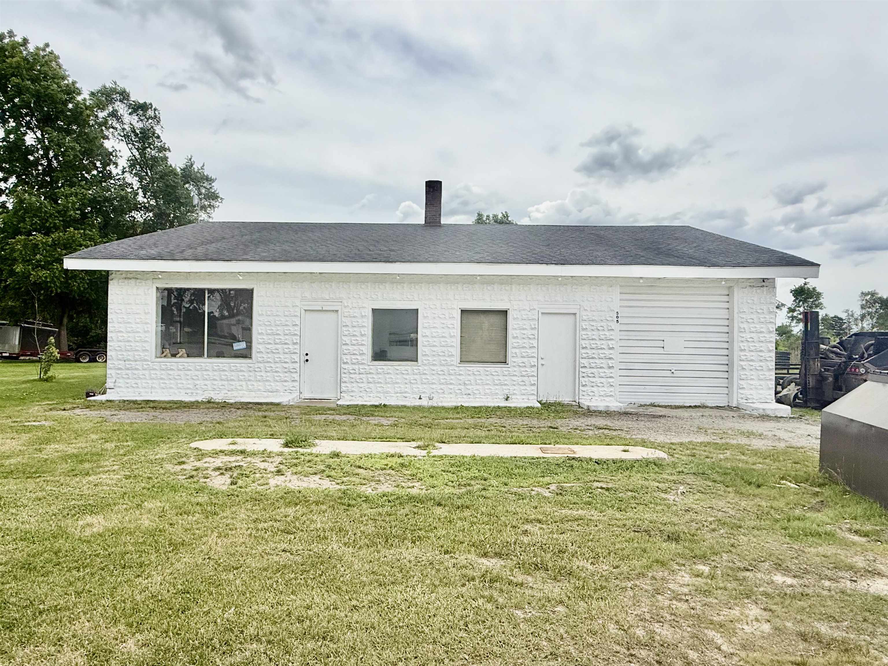 505 W Saginaw Street, Breckenridge MI 48615 photo 1