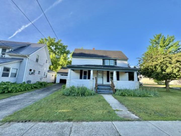 221 W Center Street, Alma MI 48801 photo 1