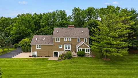 608 E Bluegrass Road, Mount Pleasant MI 48858 photo 2