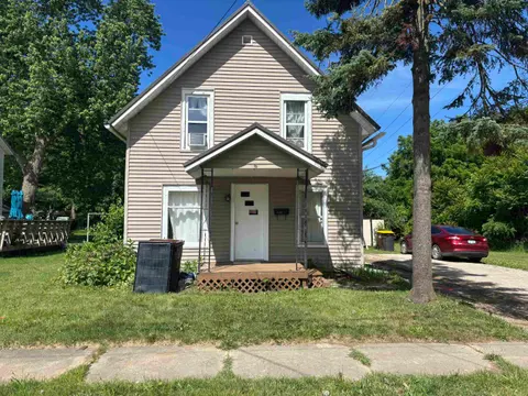 313 Pleasant Avenue, Alma MI 48801 photo 2