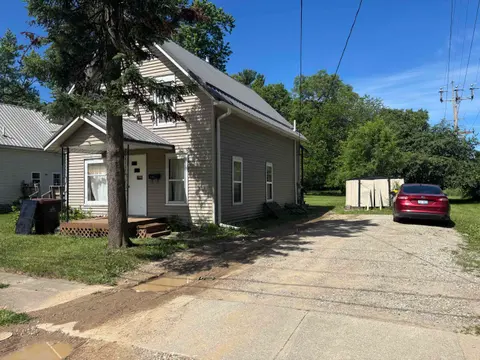313 Pleasant Avenue, Alma MI 48801 photo 3