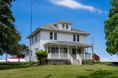 402 W Chapman Road, Mount Pleasant MI 48858 photo 2