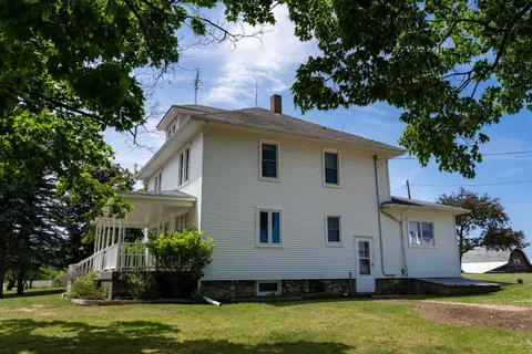 402 W Chapman Road, Mount Pleasant MI 48858 photo 3