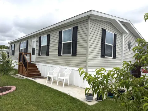 1042 Jackson Court, Mount Pleasant MI 48858 photo 1