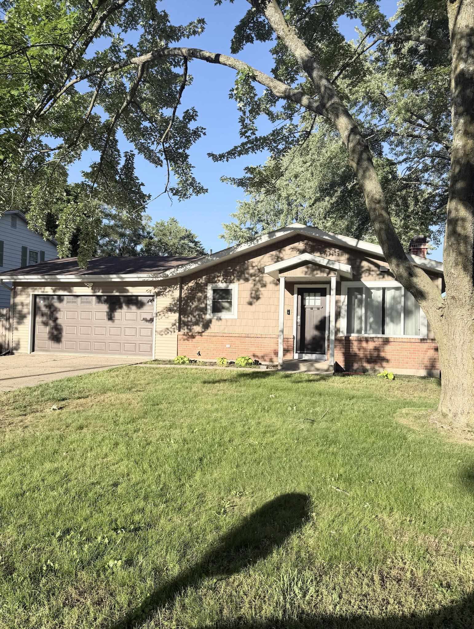 302 W Grand Avenue, Mount Pleasant MI 48858 photo 1