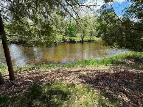 465 Hiawatha Drive, Mount Pleasant MI 48858 photo 4
