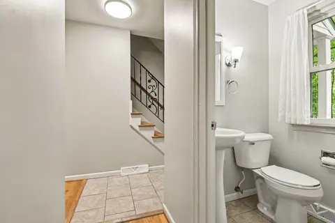 465 Hiawatha Drive, Mount Pleasant MI 48858 photo 5