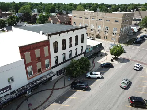 217 N Washington Street, Owosso MI 48869 photo 4